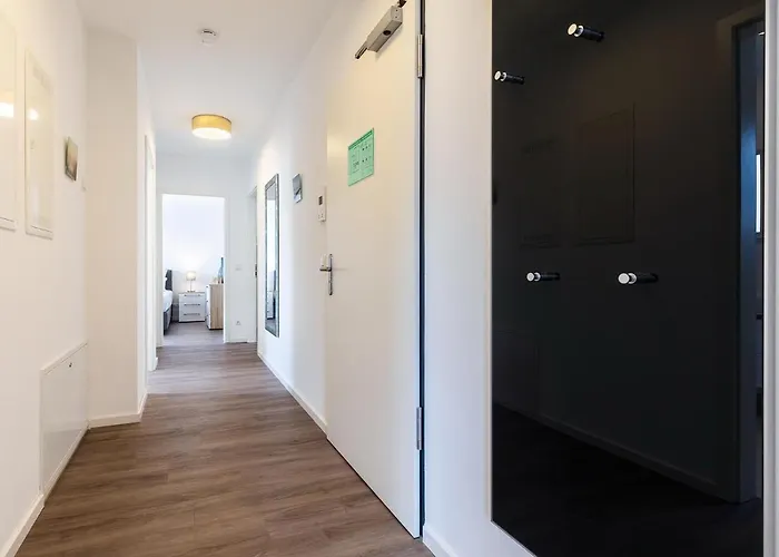 Ostseeallee Ostseeallee 3-27 شقة 4*